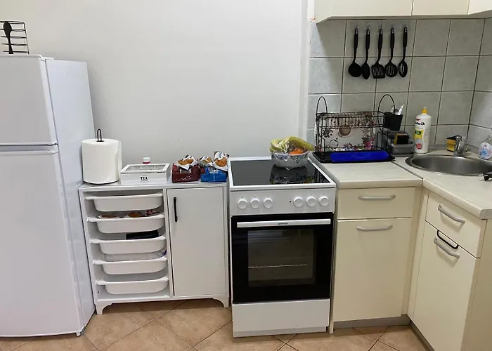 Lijo In Macedonia Sq * Skopje