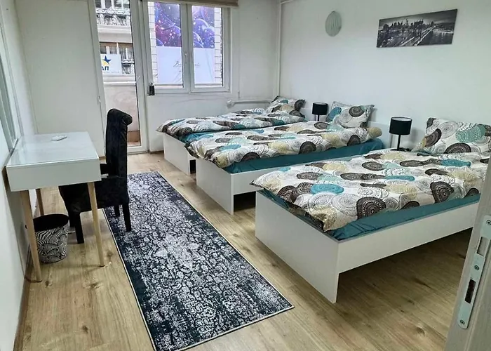 Lijo In Macedonia Sq Skopje