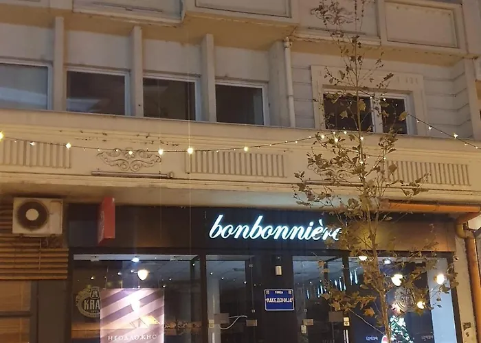 Lijo In Macedonia Sq Apartment